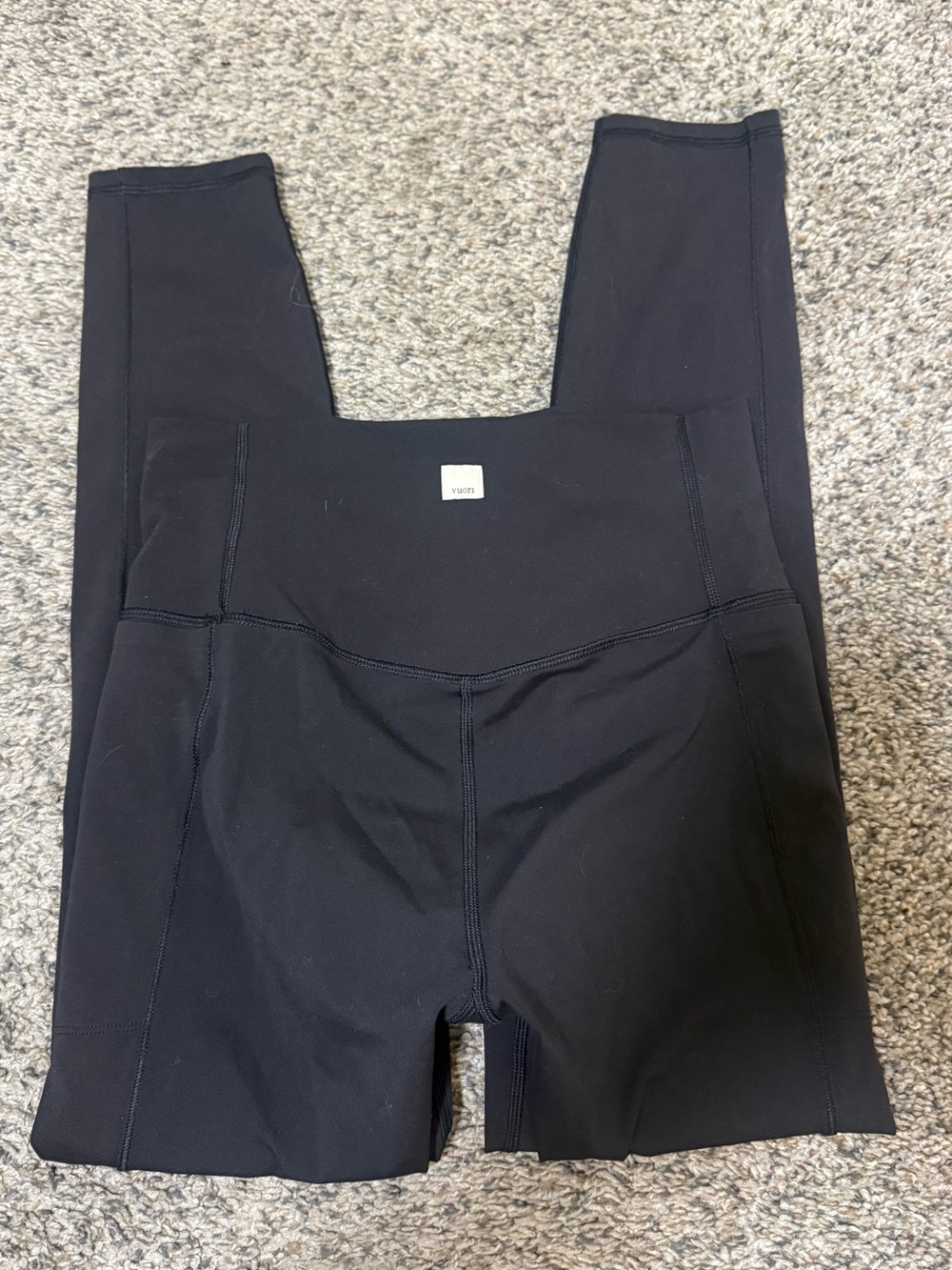 Vuori Black Leggings with Side Pockets Size Small